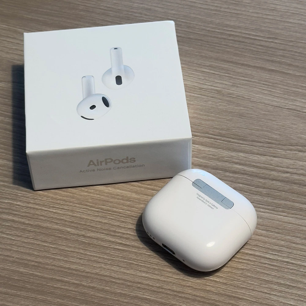 1 Airpods 4 New Style With Active Noise Cancellation