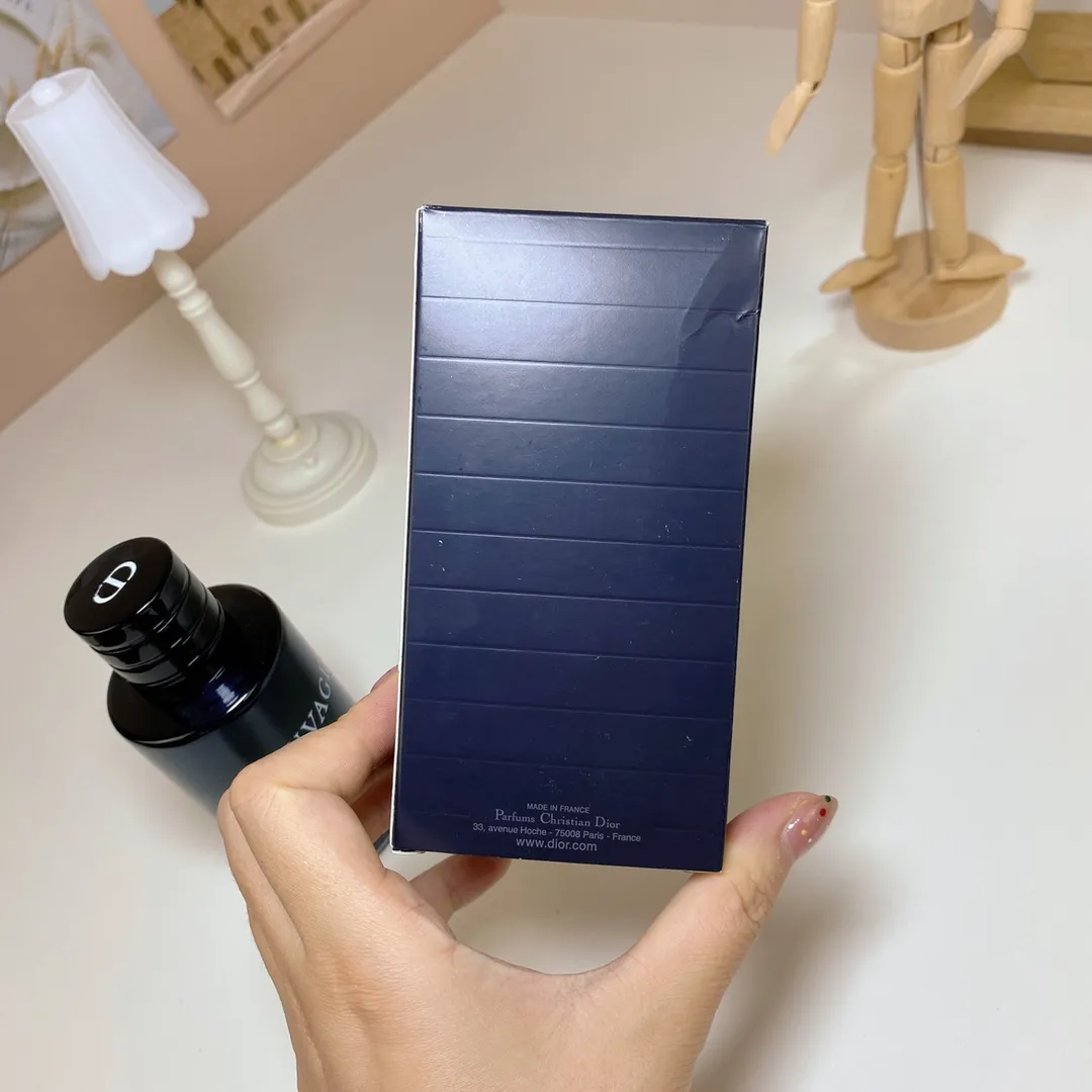 Dior Sauvage Eau De Toilette 100ml Dior Sauvage Eau De Toilette 100ml