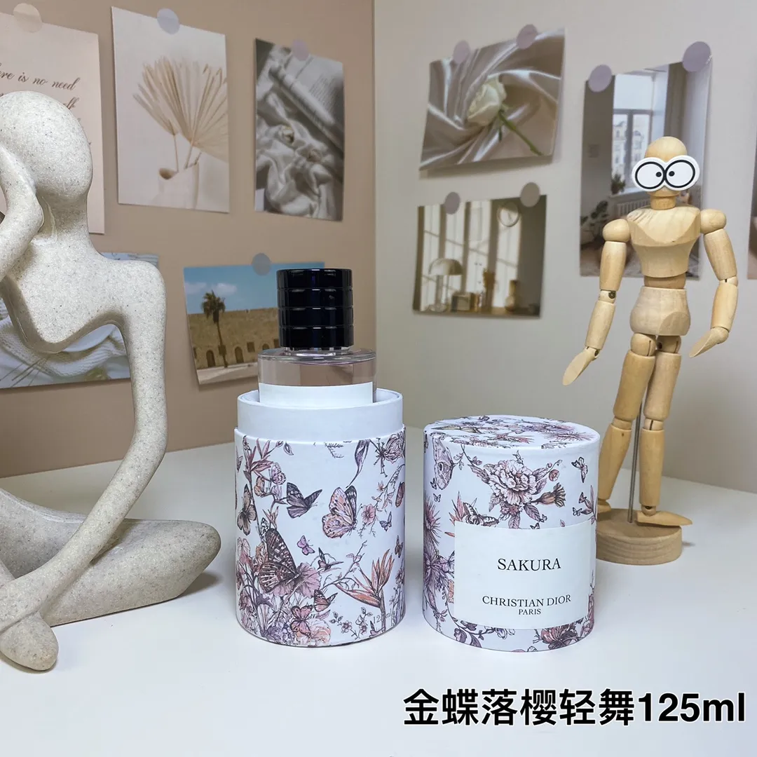 Falling Cherry Light Dance Golden Butterfly ManDance Limited Edition 125ml Falling Cherry Light Dance Golden Butterfly ManDance Limited Edition 125ml
