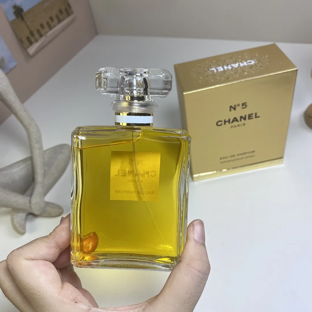 Chanel Wood Box Yellow No.5 Light Essence 100ml Chanel Wood Box Yellow No.5 Light Essence 100ml
