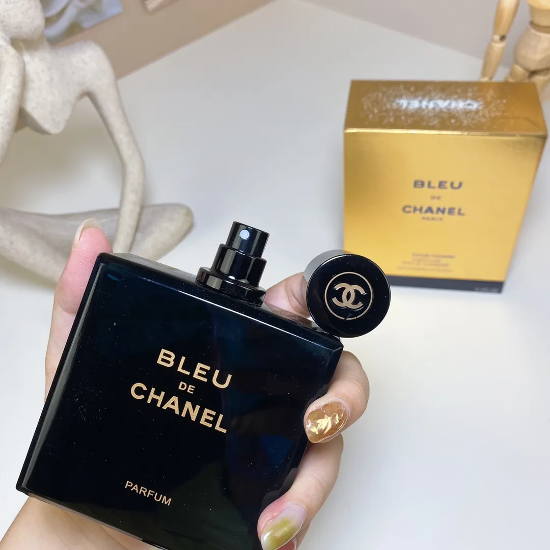 Chanel Wooden Box Blue Essence 100ml Chanel Wooden Box Blue Essence 100ml