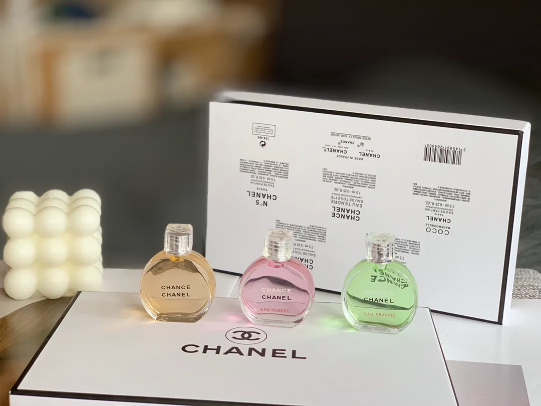 Chanel Five Piece Set Q Edition White Gift Box Chanel Five Piece Set Q Edition White Gift Box