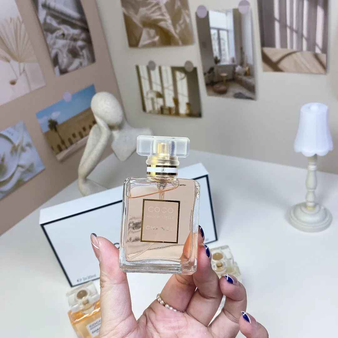 Chanel White Box Square Bottle Sample Set Of 3 Pieces, 30ml X, With Nozzle Chanel White Box Square Bottle Sample Set Of 3 Pieces, 30ml X, With Nozzle