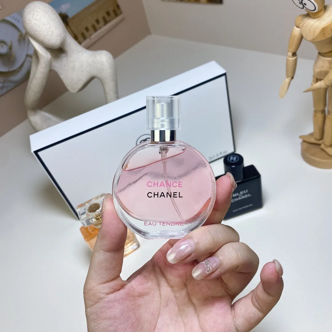 Chanel White Box Sample Set Of 3 Pieces, 30ml X, With Nozzle Chanel White Box Sample Set Of 3 Pieces, 30ml X, With Nozzle