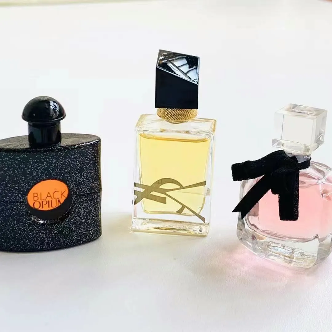 12 Piece Perfume Sample Set 12 Piece Perfume Sample Set