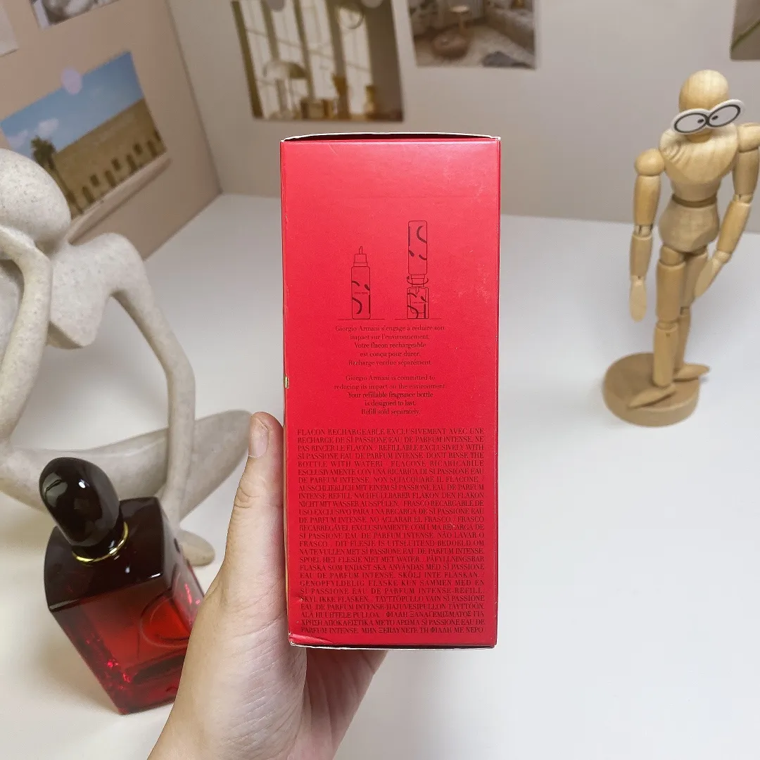 Armani Enchanted Red Pad Love Honor Edition 100ml Armani Enchanted Red Pad Love Honor Edition 100ml