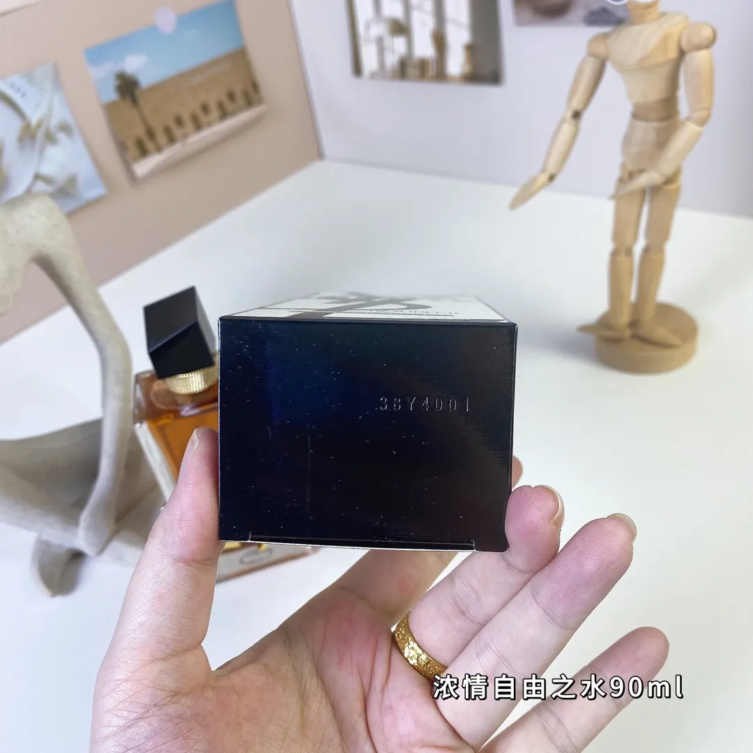 Saint Laurent Passion Free Water 90ml Saint Laurent Passion Free Water 90ml