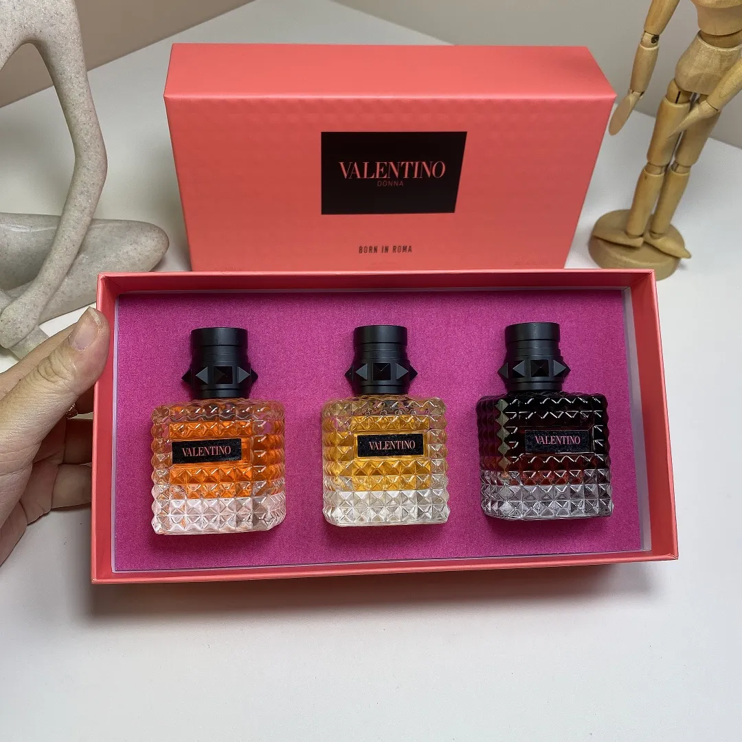 Valentino Perfume Chinese Sample 30ml Three Piece Set! Includes: 30ml * 3 With Nozzle Valentino Perfume Chinese Sample 30ml Three Piece Set! Includes: 30ml * 3 With Nozzle