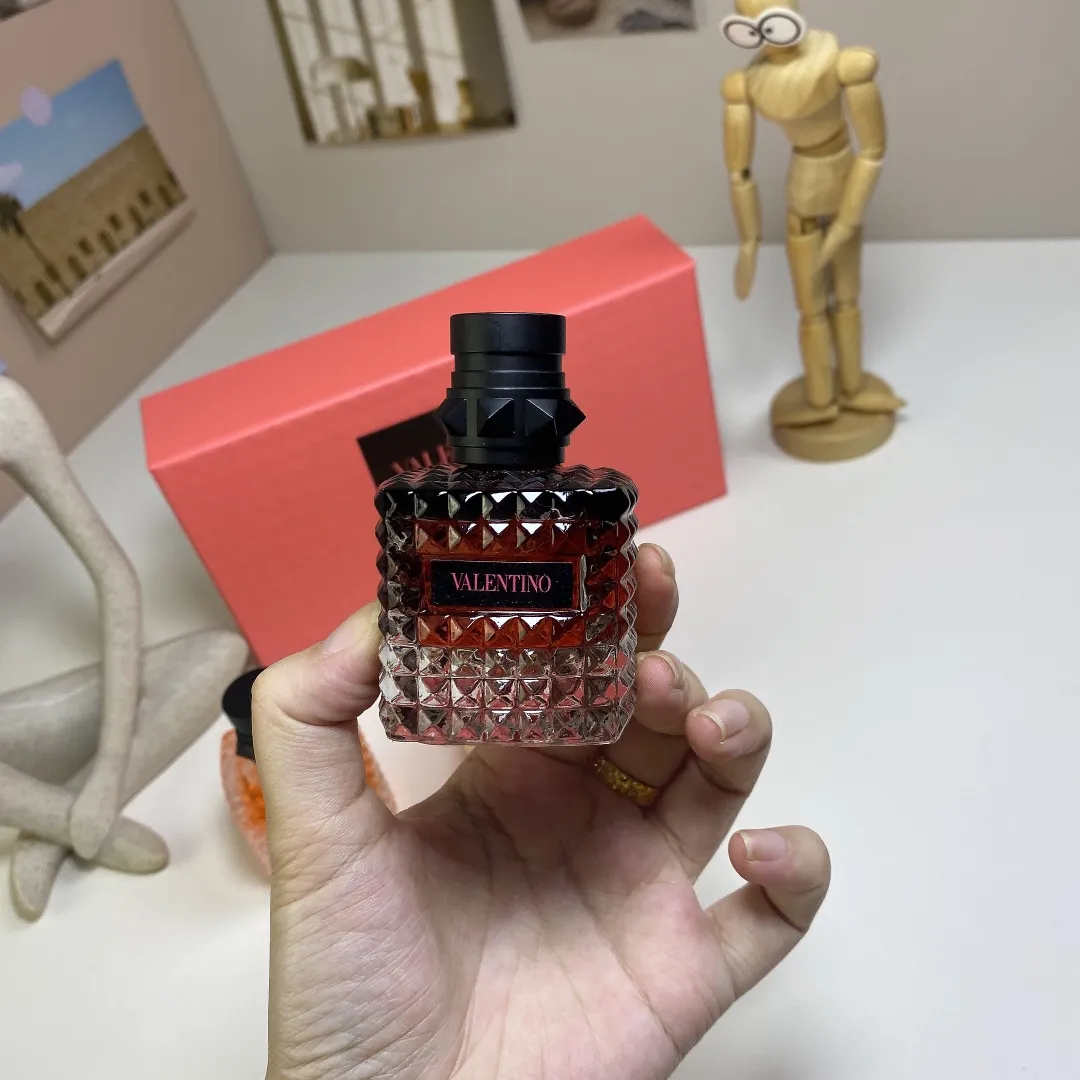 Valentino Perfume Chinese Sample 30ml Three Piece Set! Includes: 30ml * 3 With Nozzle Valentino Perfume Chinese Sample 30ml Three Piece Set! Includes: 30ml * 3 With Nozzle