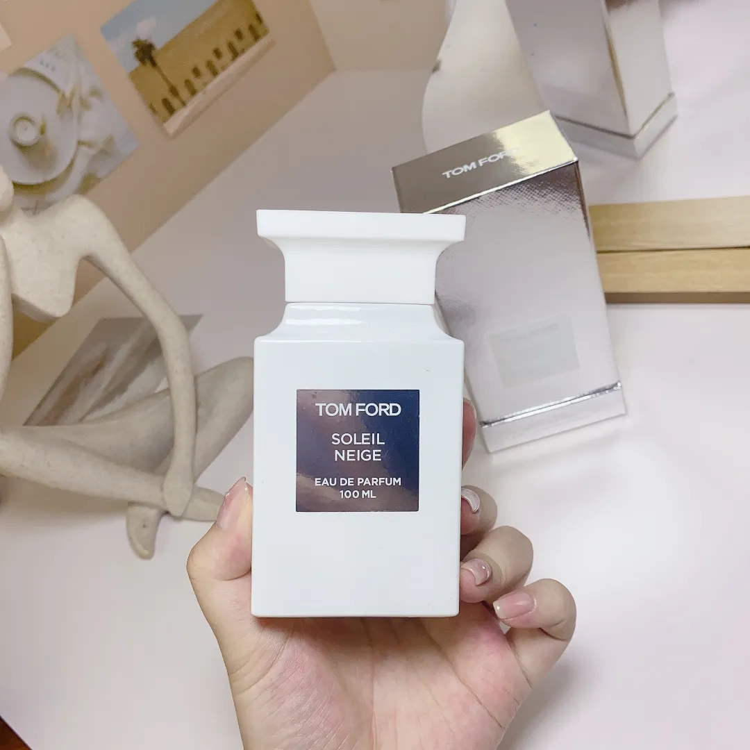 TOM FORD SOLEIL NEIGE, Tom Ford Snow Reflects Flowing Light, Ice and Snow Sun 100ml TOM FORD SOLEIL NEIGE, Tom Ford Snow Reflects Flowing Light, Ice and Snow Sun 100ml