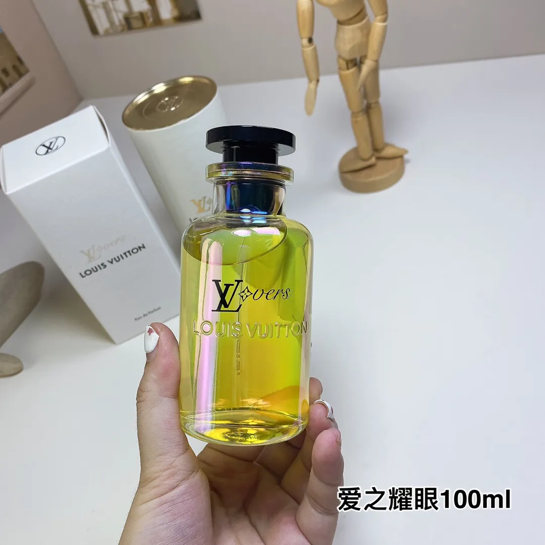 Louis Vuitton's Dazzling Love 100ml Louis Vuitton Lovers Louis Vuitton's Dazzling Love 100ml Louis Vuitton Lovers