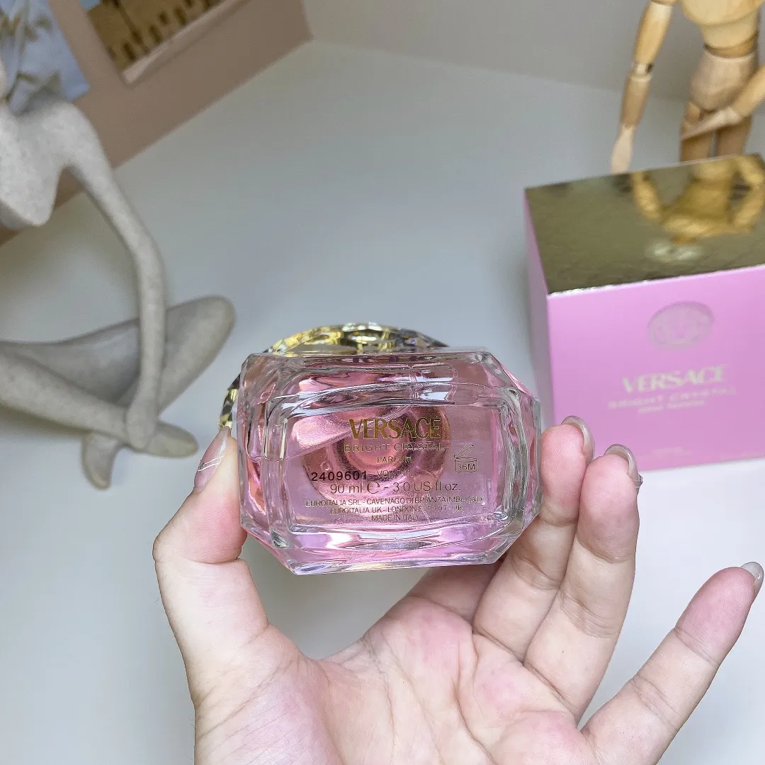 Versace Powder Diamond (Powder Diamond) Essence Edition 90ml Versace Powder Diamond (Powder Diamond) Essence Edition 90ml