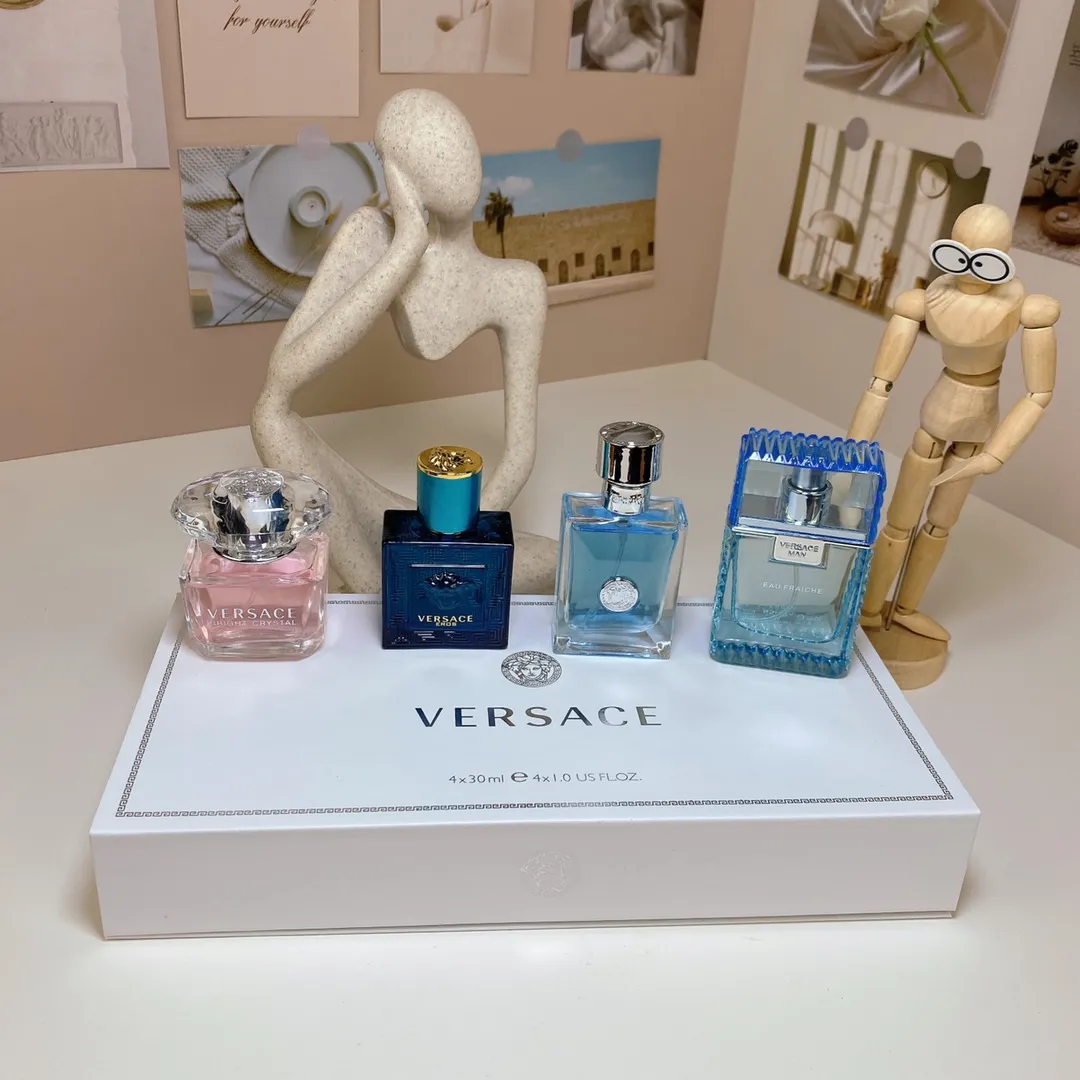 Versace Perfume Chinese Sample 30mi Four Piece Set! 30mlx4 With Nozzle Versace Perfume Chinese Sample 30mi Four Piece Set! 30mlx4 With Nozzle