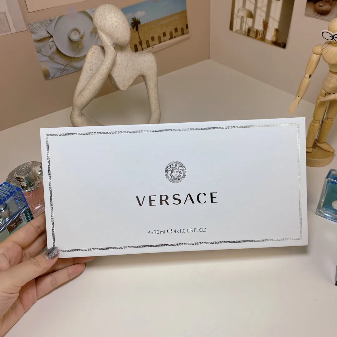 Versace Perfume Chinese Sample 30mi Four Piece Set! 30mlx4 With Nozzle Versace Perfume Chinese Sample 30mi Four Piece Set! 30mlx4 With Nozzle