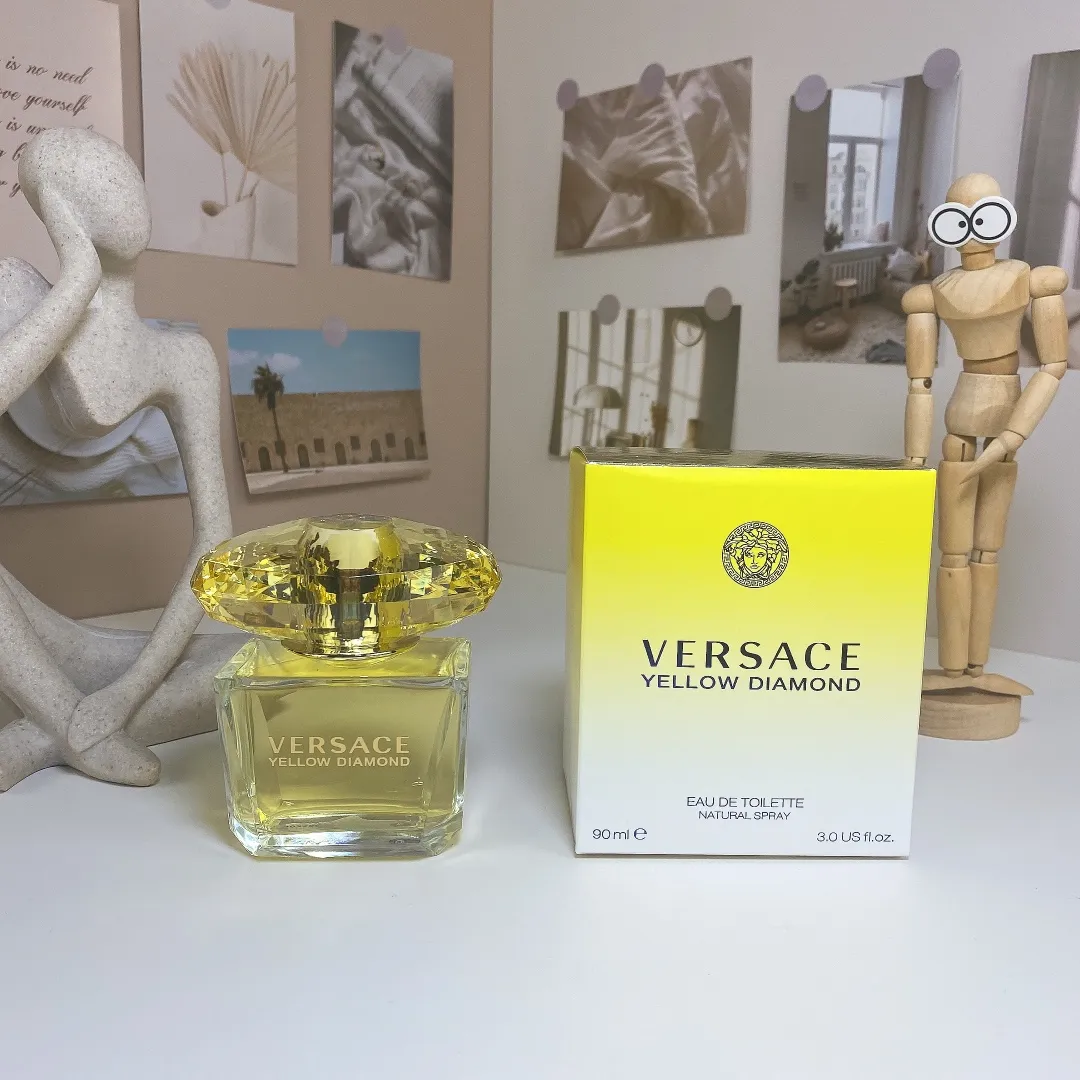 Versace New Packaging Phantom Gold Diamond (Yellow Crystal) 90ml Versace Yellow Diamond Versace New Packaging Phantom Gold Diamond (Yellow Crystal) 90ml Versace Yellow Diamond