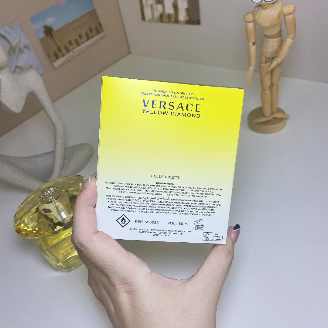 Versace New Packaging Phantom Gold Diamond (Yellow Crystal) 90ml Versace Yellow Diamond Versace New Packaging Phantom Gold Diamond (Yellow Crystal) 90ml Versace Yellow Diamond
