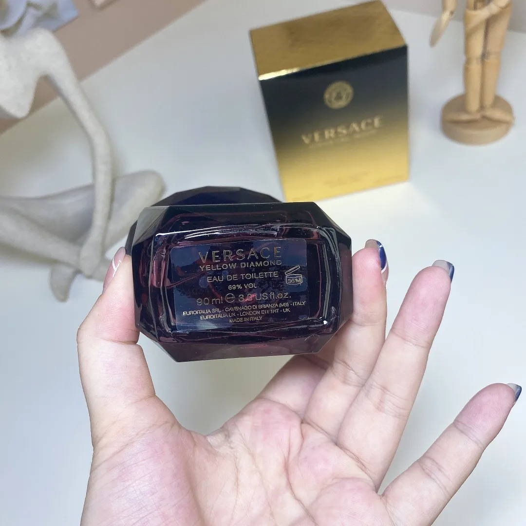 Versace Starry Night Crystal (Black Crystal) Eau De Toilette 90ml Versace Starry Night Crystal (Black Crystal) Eau De Toilette 90ml