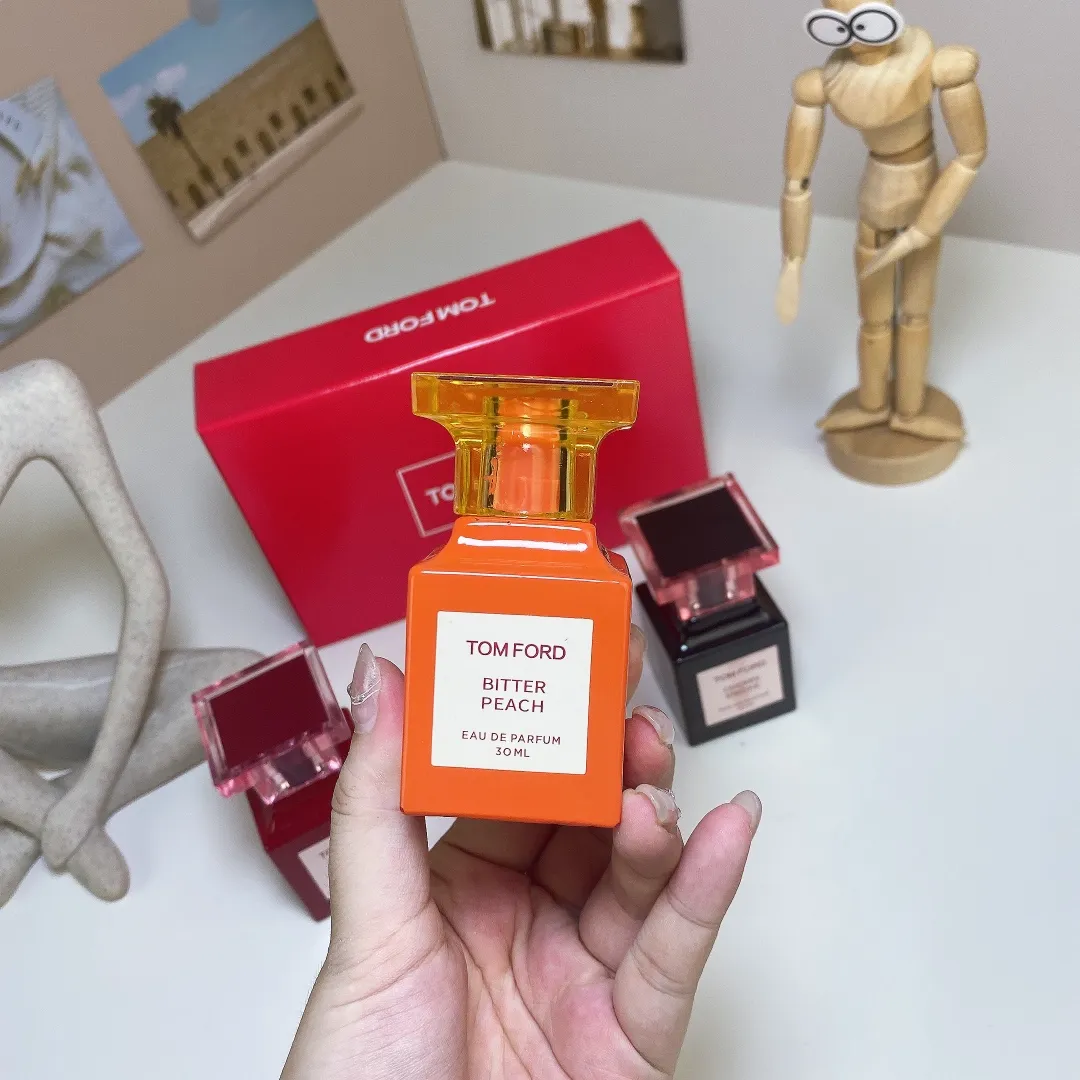 Tom Ford Red Box Sample Set Of 30ml * 3 Pieces, With Nozzle Tom Ford Red Box Sample Set Of 30ml * 3 Pieces, With Nozzle