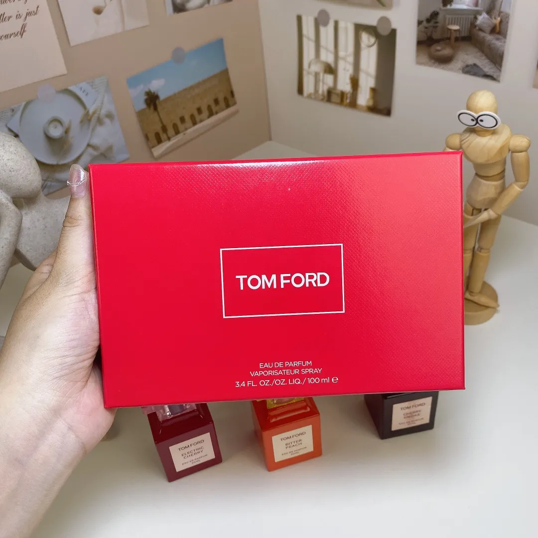 Tom Ford Red Box Sample Set Of 30ml * 3 Pieces, With Nozzle Tom Ford Red Box Sample Set Of 30ml * 3 Pieces, With Nozzle
