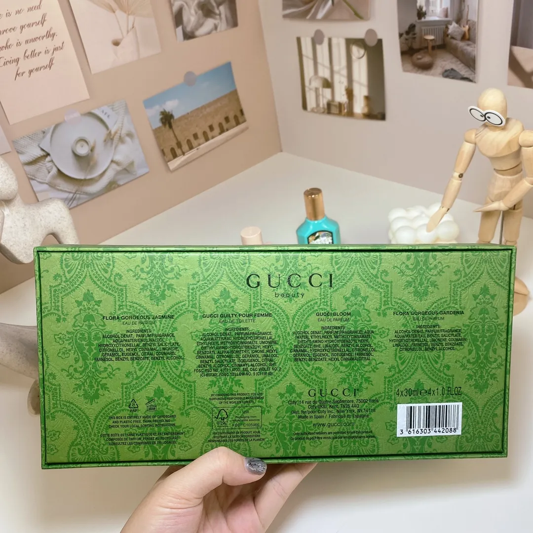 Gucci Green Box Sample Set Of 4 Pieces, 30ml X, With Nozzle Gucci Green Box Sample Set Of 4 Pieces, 30ml X, With Nozzle