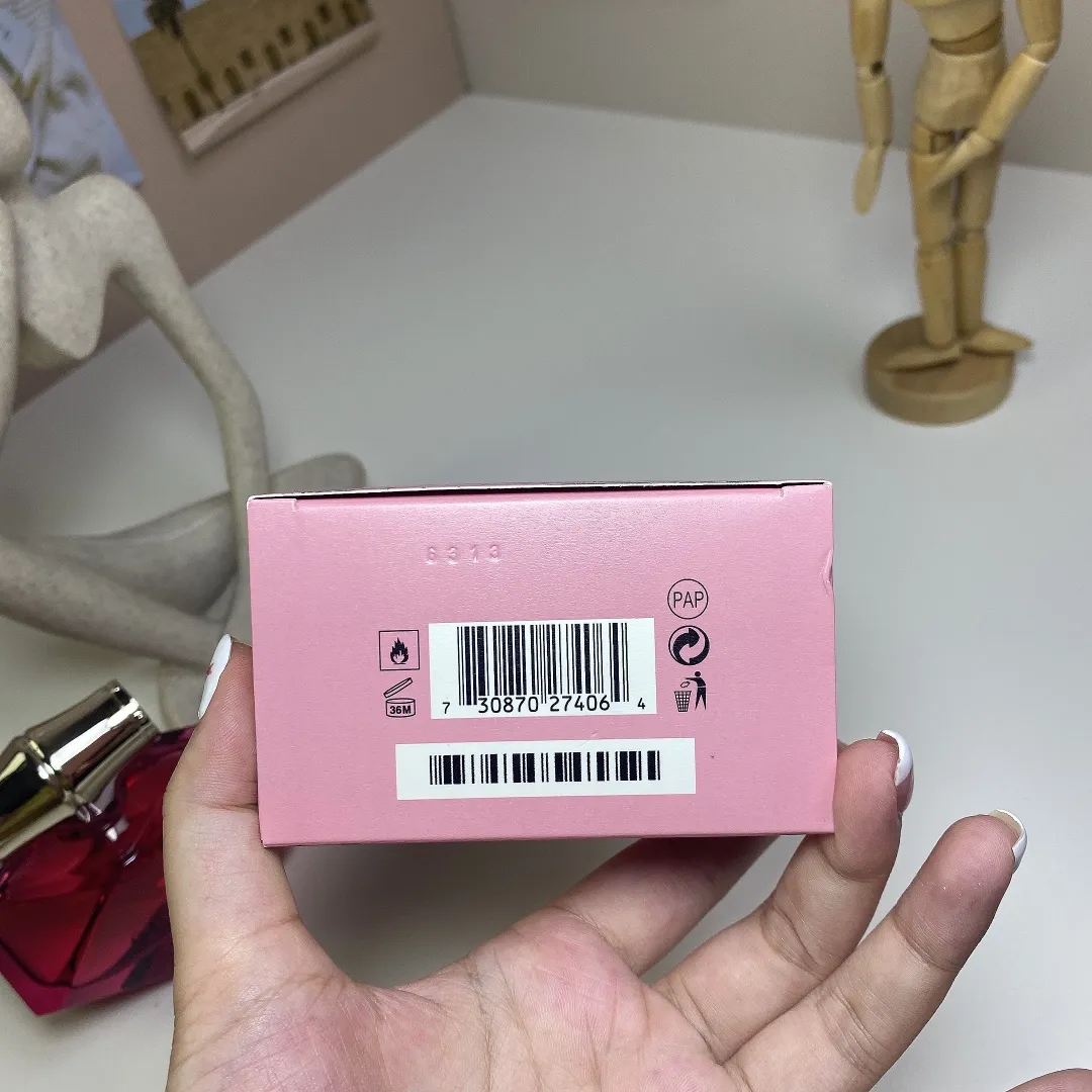 Gucci Bamboo Charm Limited Edition Red Bottle 75ml Gucci Bamboo Charm Limited Edition Red Bottle 75ml