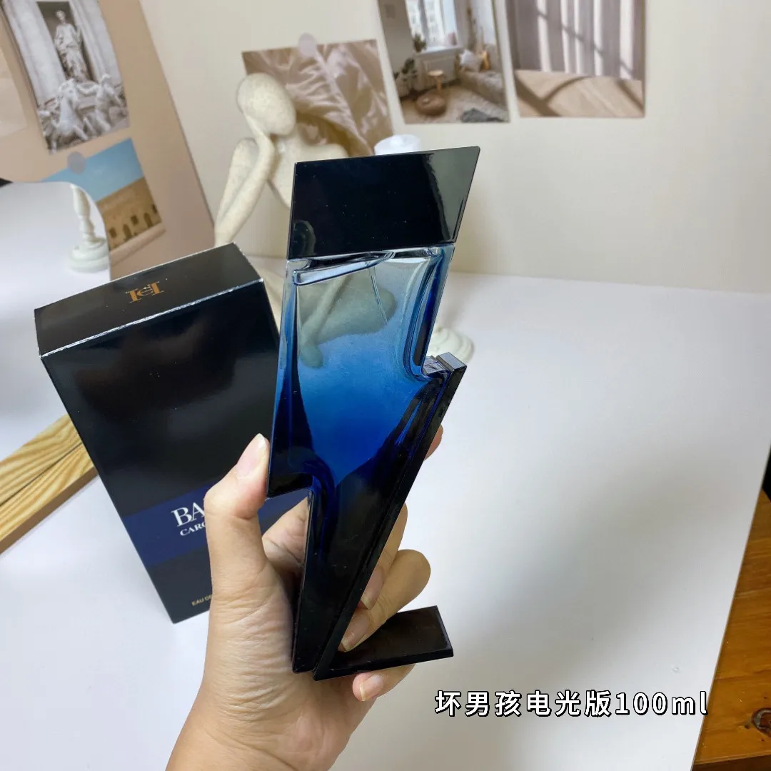 Carolina Herrera Bad Boy Cobalt Parfum Electri Electric Edition 100ml Carolina Herrera Bad Boy Cobalt Parfum Electri Electric Edition 100ml