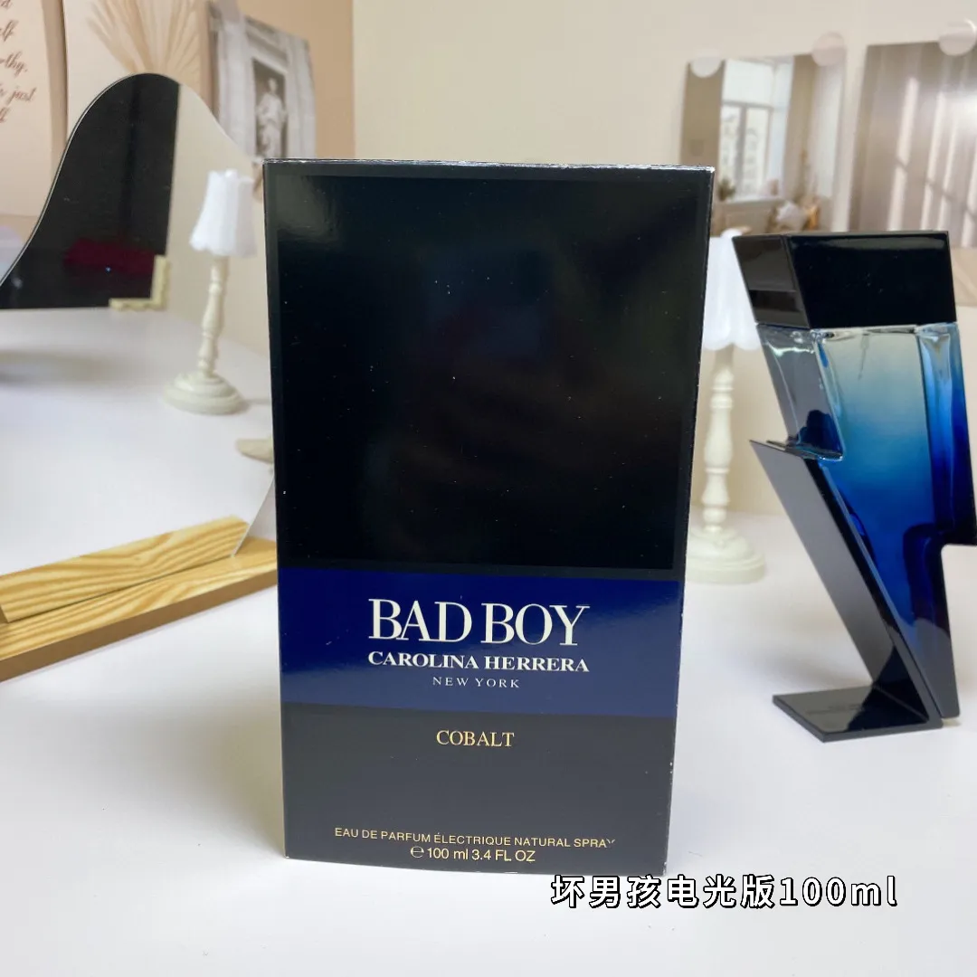 Carolina Herrera Bad Boy Cobalt Parfum Electri Electric Edition 100ml Carolina Herrera Bad Boy Cobalt Parfum Electri Electric Edition 100ml