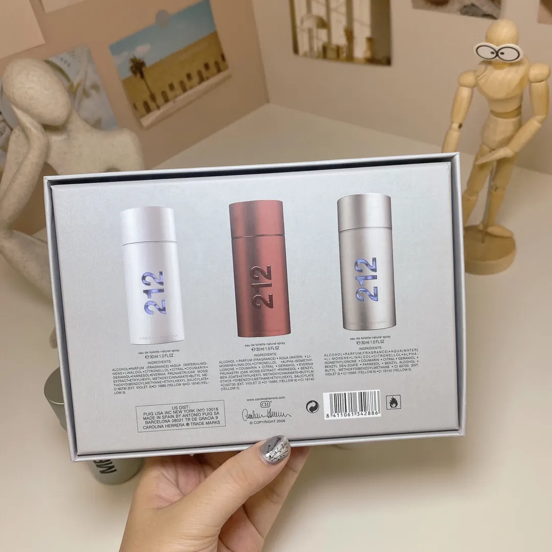Carolina 212 Urban Men's Sample Set With Same Name, 30ml X 3 Pieces Carolina 212 Urban Men's Sample Set With Same Name, 30ml X 3 Pieces