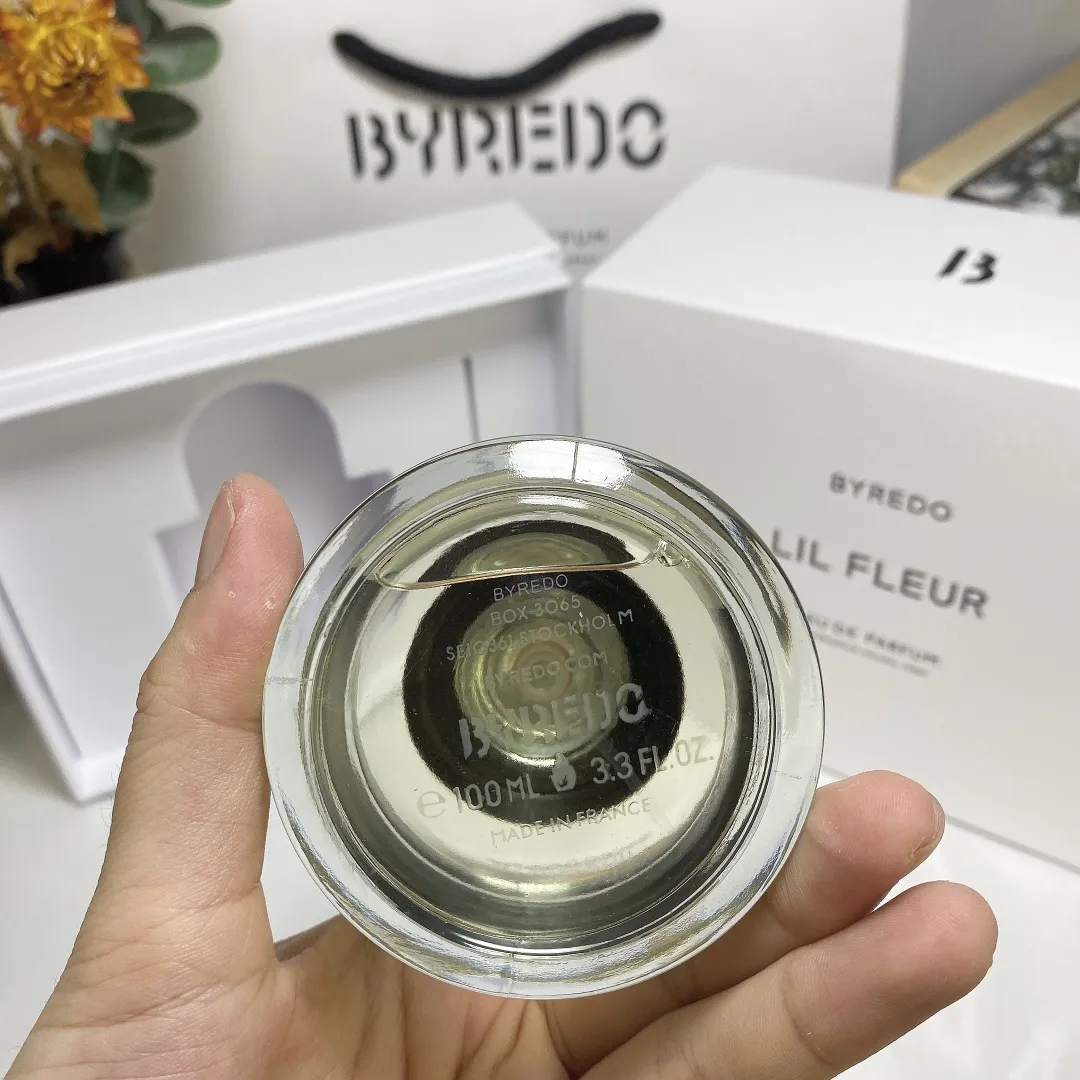 Byredo Chulan Crazy Flower Lil Fleur Rose Leather 100ml Byredo Chulan Crazy Flower Lil Fleur Rose Leather 100ml
