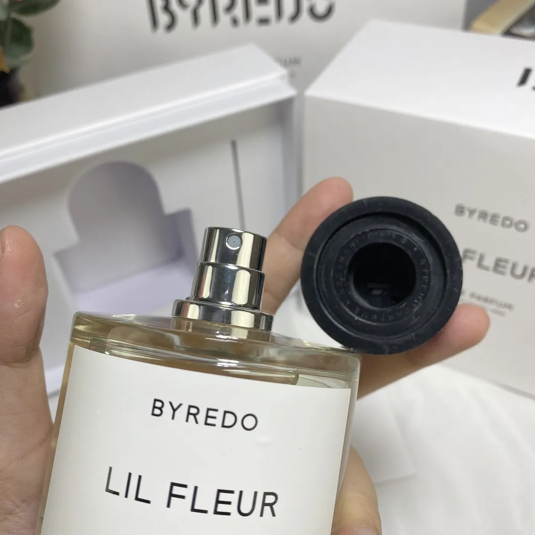Byredo Chulan Crazy Flower Lil Fleur Rose Leather 100ml Byredo Chulan Crazy Flower Lil Fleur Rose Leather 100ml