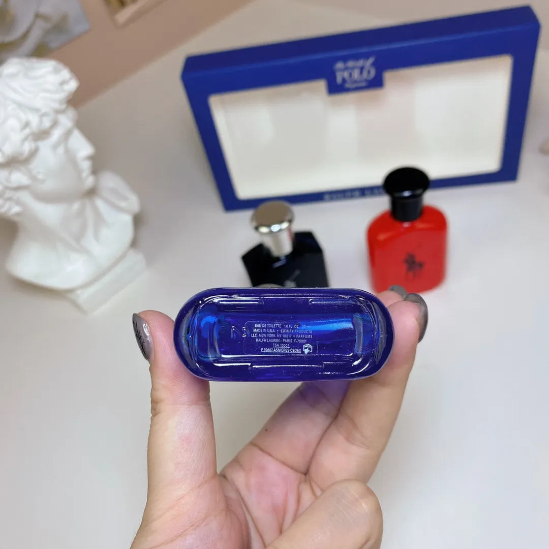 Ralph Lauren Polo Men's Three Piece Set Of 30ml * 3, With Nozzle Ralph Lauren Polo Men's Three Piece Set Of 30ml * 3, With Nozzle