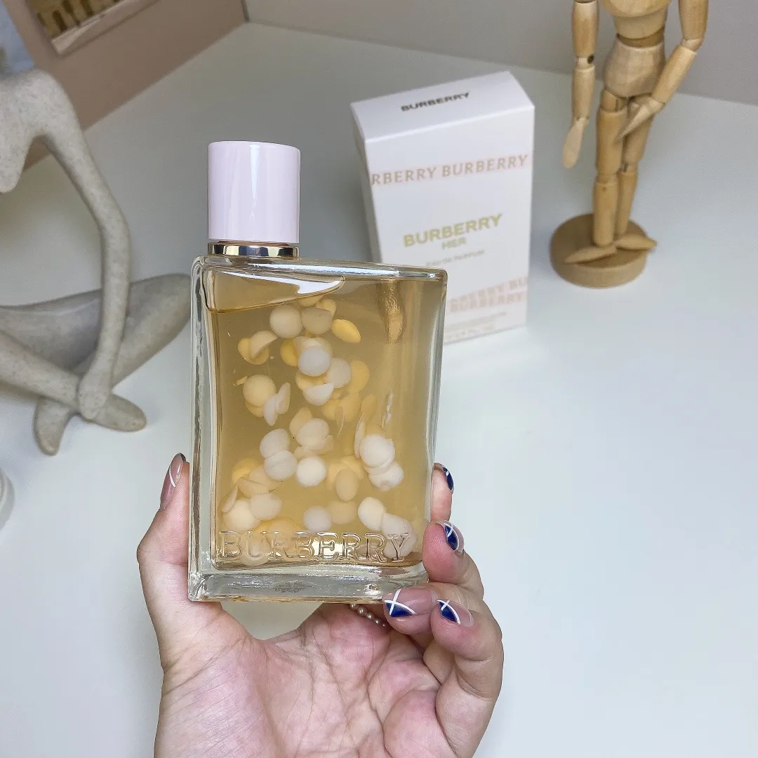 Burberry Flower And Her Floral Version Edp Women's Strong Perfume 88ml Burberry Flower And Her Floral Version Edp Women's Strong Perfume 88ml