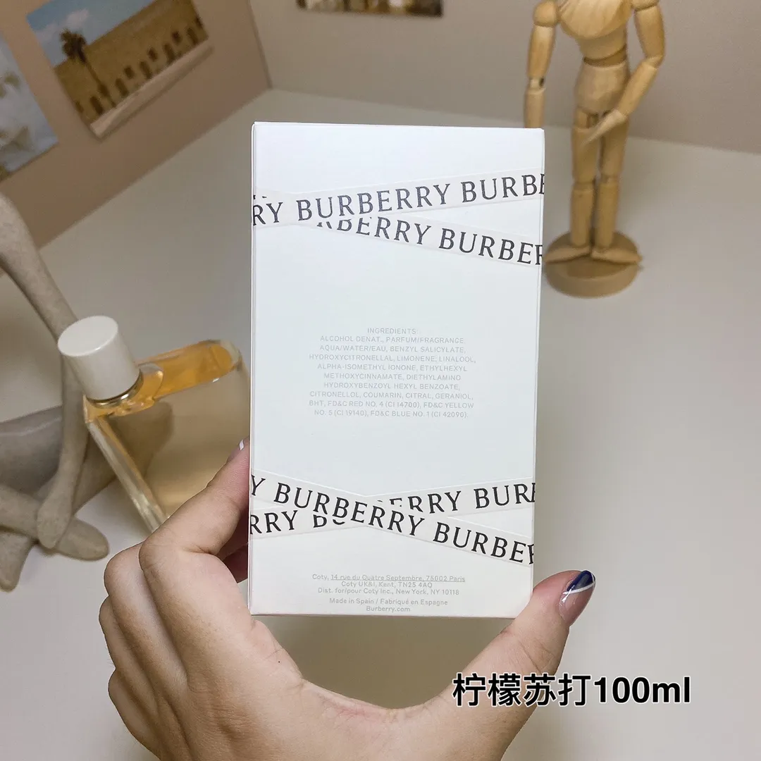 Burberry Flowers And Her Dreams London (lemon Soda) 100ml Burberry Flowers And Her Dreams London (lemon Soda) 100ml