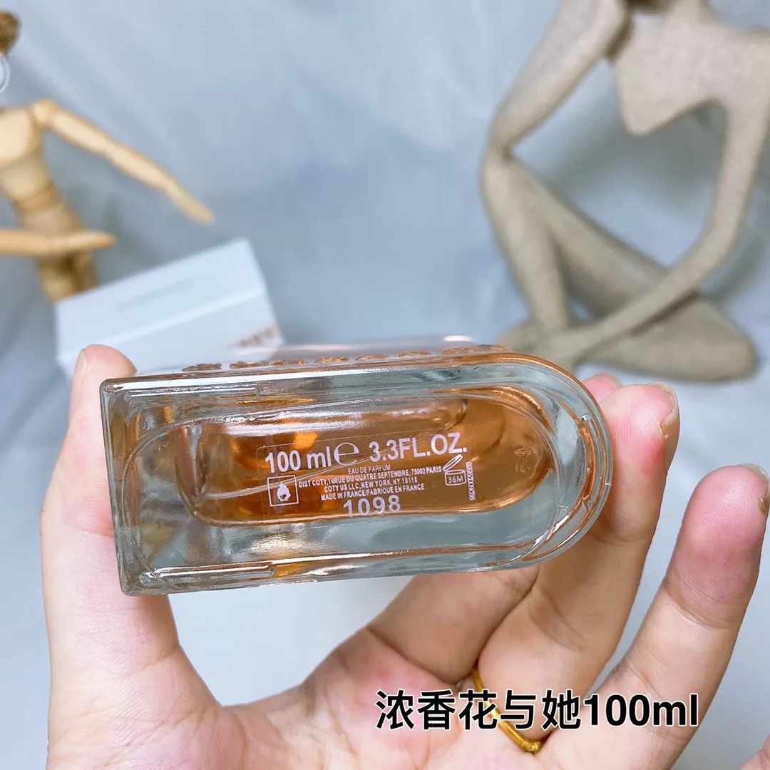 Burberry Flower And Her Fantasy Powder Concentrated perfume EDP Bajori 100ml Burberry Flower And Her Fantasy Powder Concentrated perfume EDP Bajori 100ml