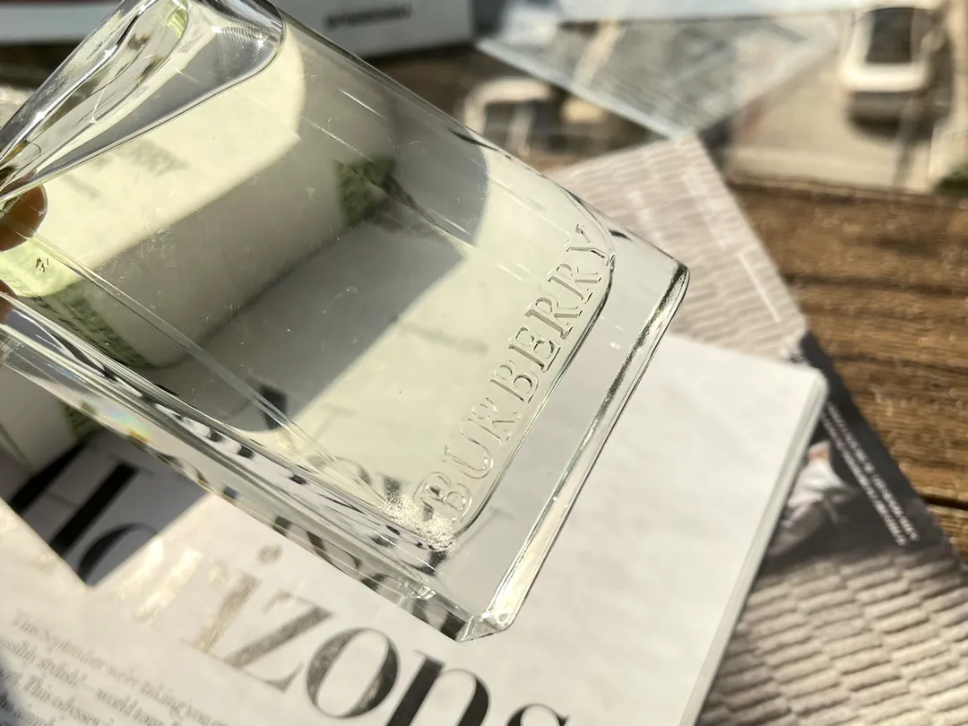 Burberry SNOW BLOSSOM 100ml Burberry SNOW BLOSSOM 100ml