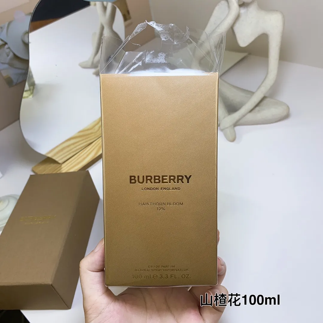 Burberry INPUT TITLE 100m1 Burberry INPUT TITLE 100m1