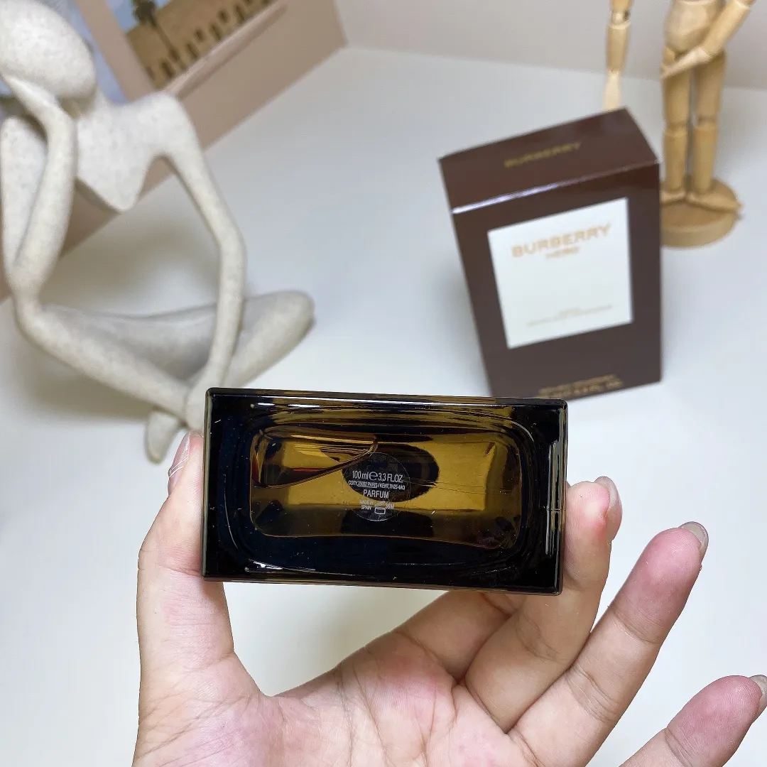 Burberry Essence Heart Of Courage (Hero) 100ml