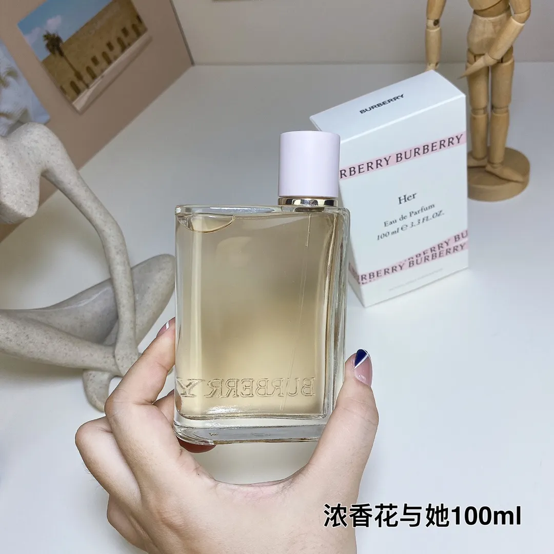 Burberry Flower And Her Fantasy Powder Perfume Edp100ml Burberry Flower And Her Fantasy Powder Perfume Edp100ml