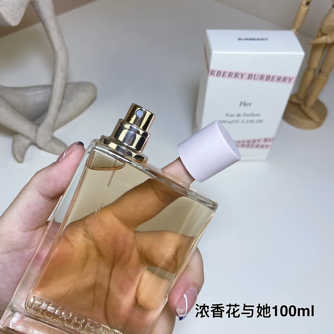 Burberry Flower And Her Fantasy Powder Perfume Edp100ml Burberry Flower And Her Fantasy Powder Perfume Edp100ml