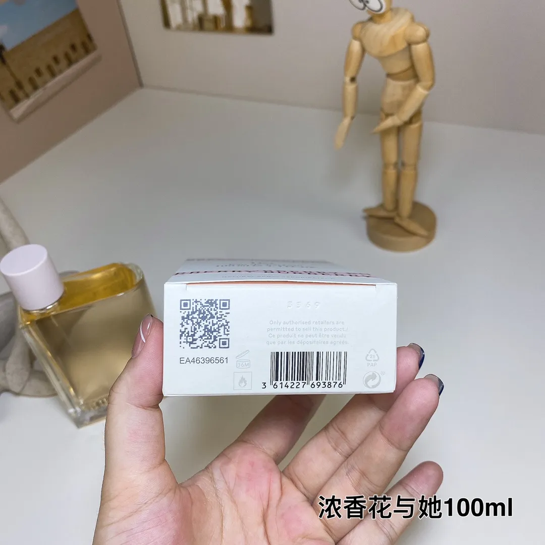 Burberry Flower And Her Fantasy Powder Perfume Edp100ml Burberry Flower And Her Fantasy Powder Perfume Edp100ml