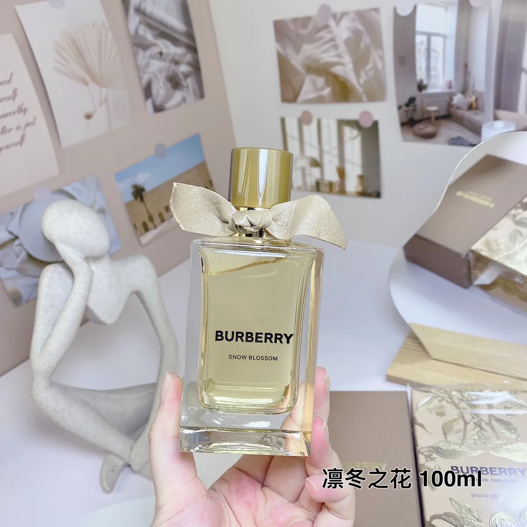 Burberry SNOW BLOSSOM 100ml Burberry SNOW BLOSSOM 100ml