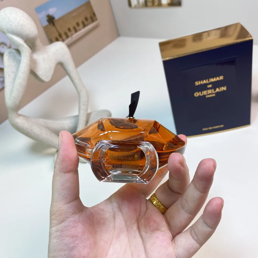 Guerlain Shalimar Eau de Parfum 100ml Guerlain Shalimar Eau de Parfum 100ml