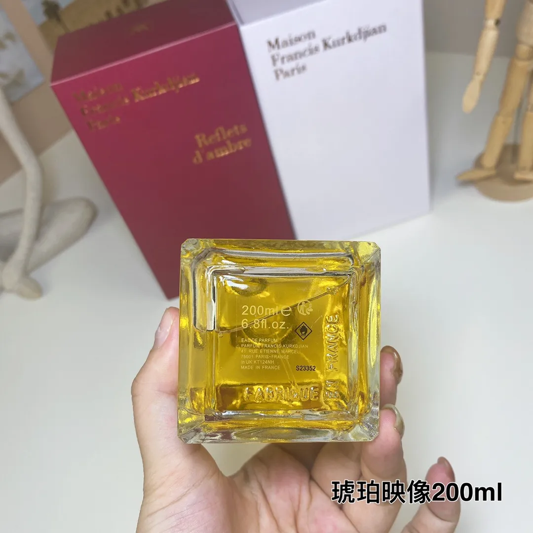 Maison Francis Kurkdjian Reflets D'Ambre 200ml Maison Francis Kurkdjian Reflets D'Ambre 200ml