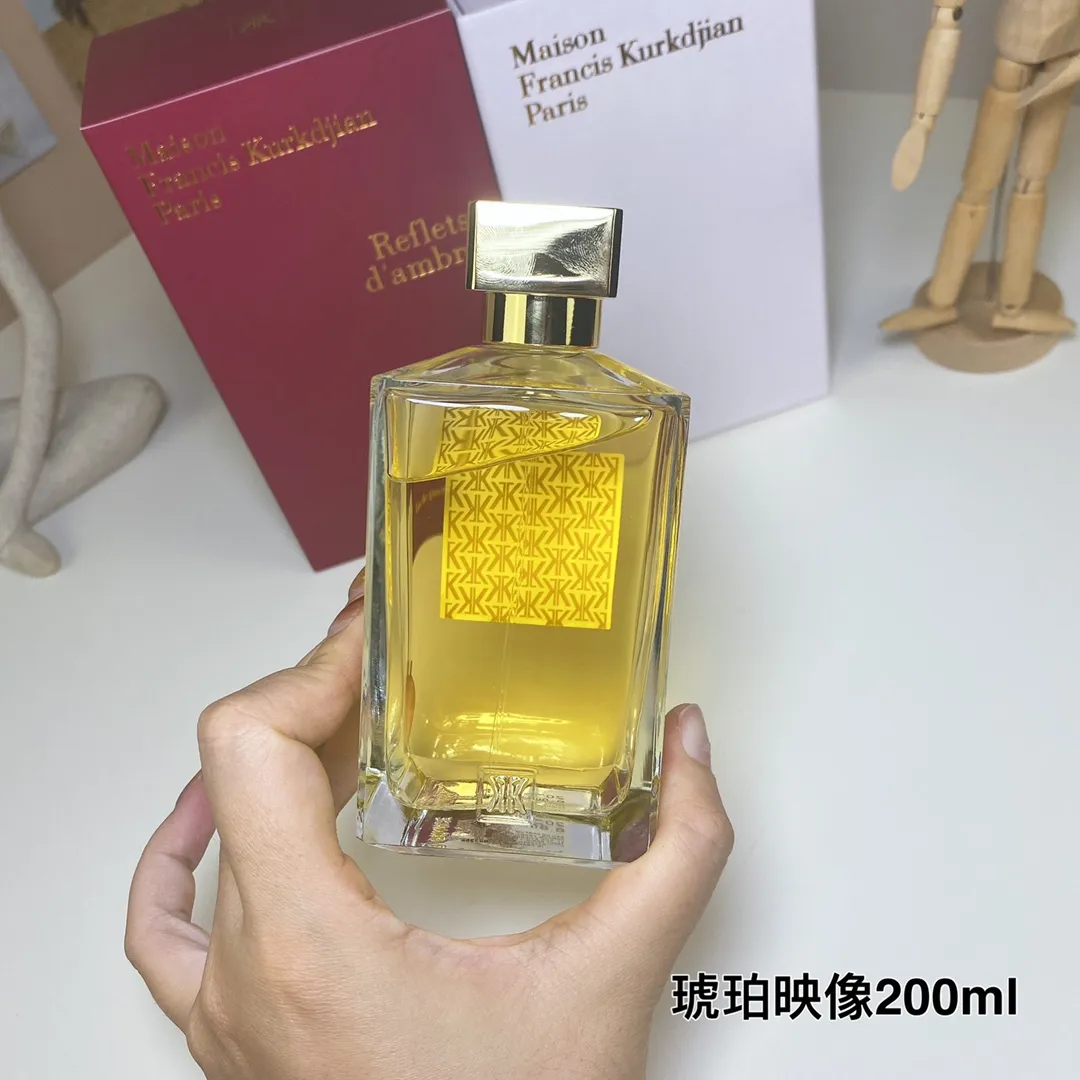 Maison Francis Kurkdjian Reflets D'Ambre 200ml Maison Francis Kurkdjian Reflets D'Ambre 200ml