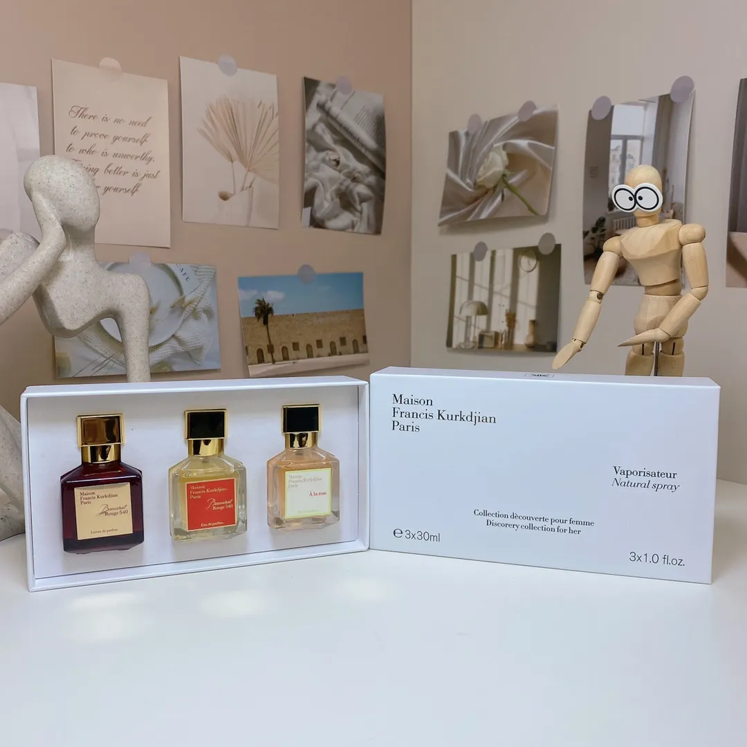 Maison Francis Kurkdjian Baccarat Sample Set Of 3 Pieces, 30ml X, With Nozzle Maison Francis Kurkdjian Baccarat Sample Set Of 3 Pieces, 30ml X, With Nozzle