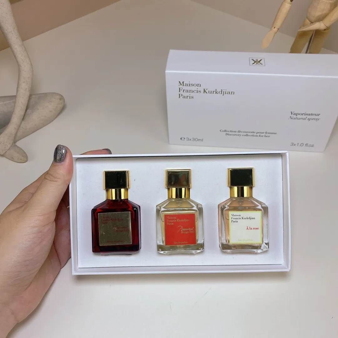 Maison Francis Kurkdjian Baccarat Sample Set Of 3 Pieces, 30ml X, With Nozzle Maison Francis Kurkdjian Baccarat Sample Set Of 3 Pieces, 30ml X, With Nozzle