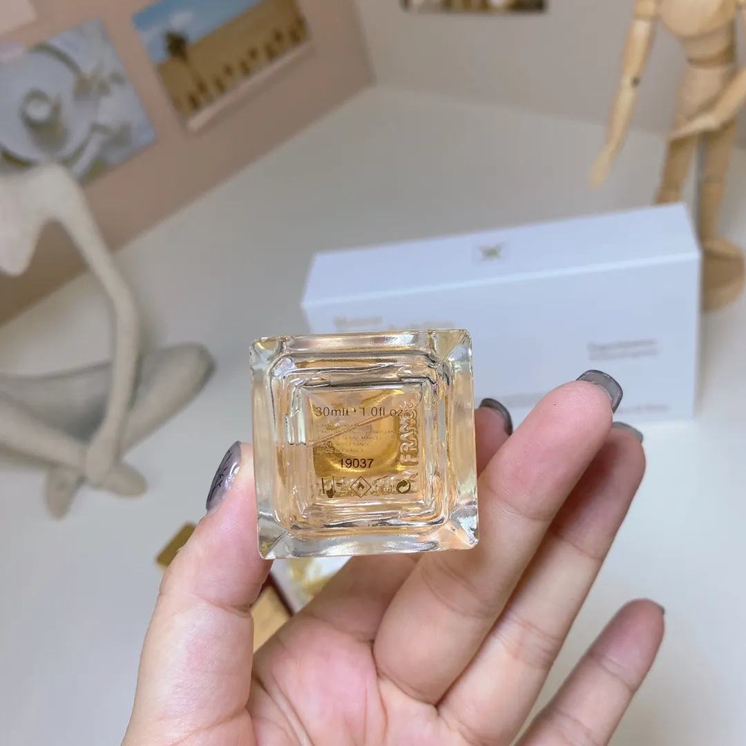 Maison Francis Kurkdjian Baccarat Sample Set Of 3 Pieces, 30ml X, With Nozzle Maison Francis Kurkdjian Baccarat Sample Set Of 3 Pieces, 30ml X, With Nozzle