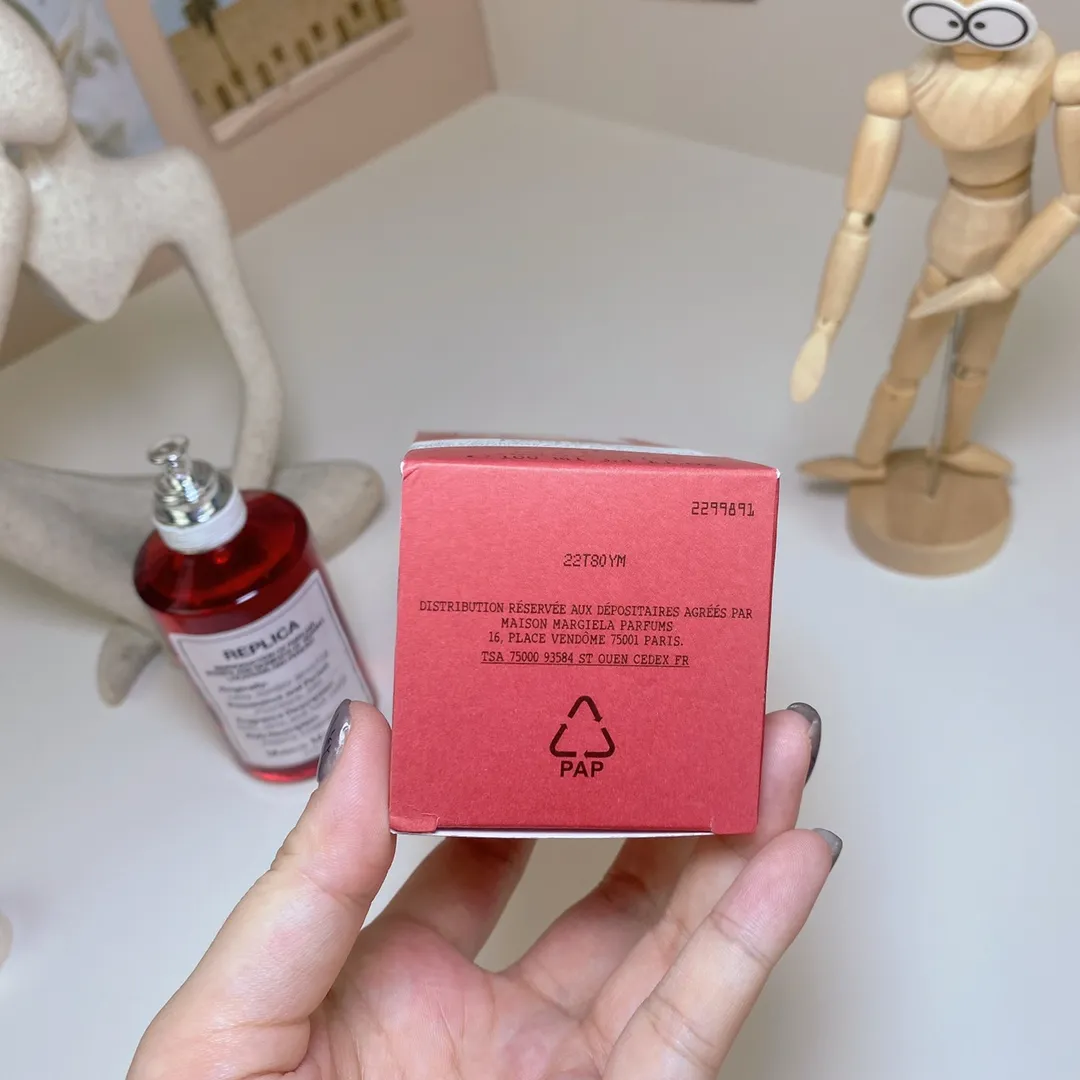Maison Martin Margiela Lazy Sunday Morning 100ml Maison Martin Margiela Lazy Sunday Morning 100ml