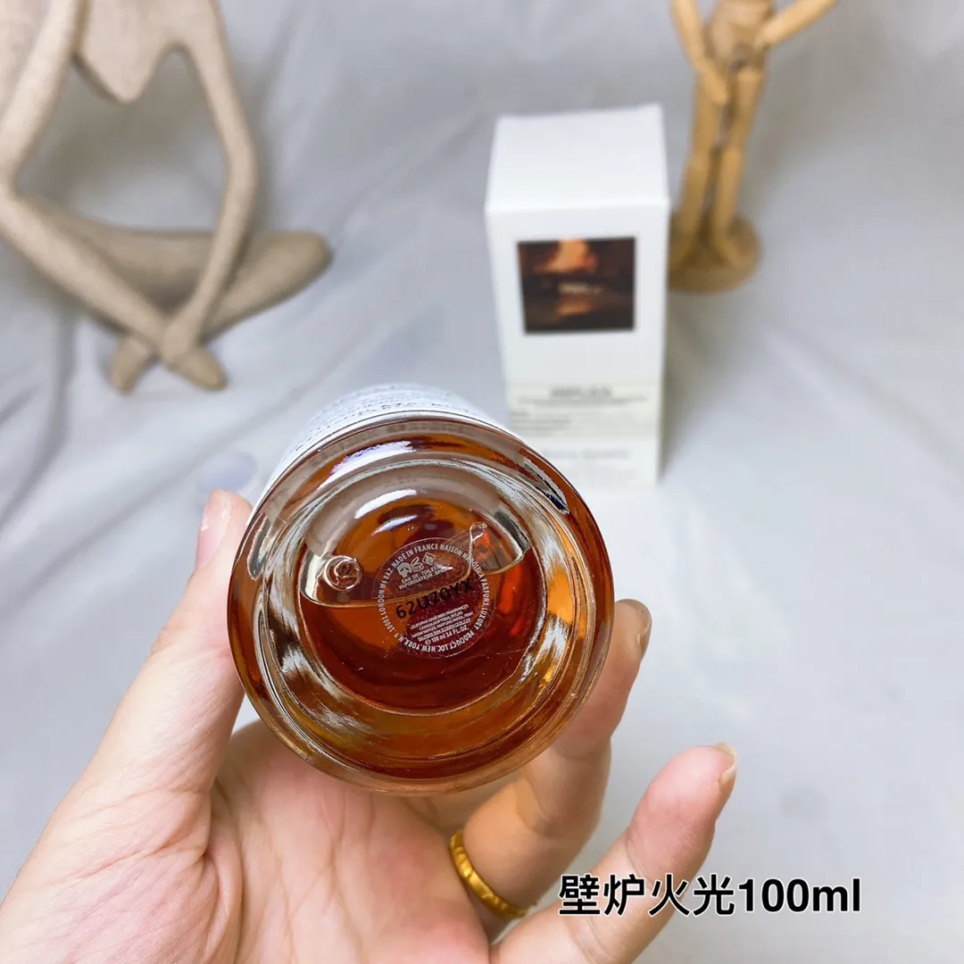 Maison Martin Margiela Furnace wall firelight 100ml Maison Martin Margiela Furnace wall firelight 100ml