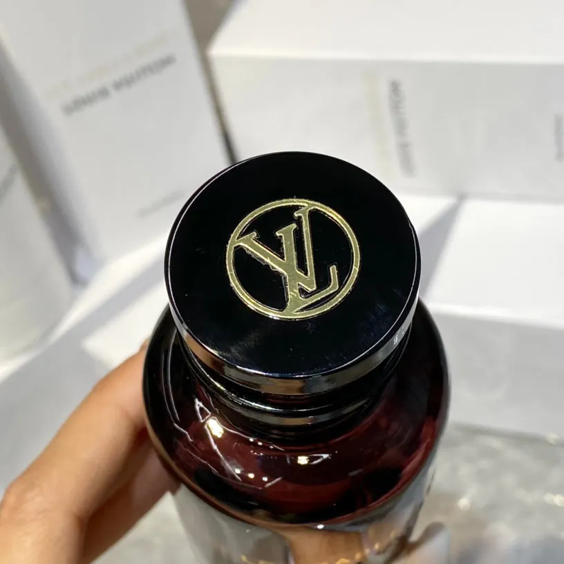 Lv's Latest Limited Edition Black Bottle Sablesrose Perfume Lv's Latest Limited Edition Black Bottle Sablesrose Perfume